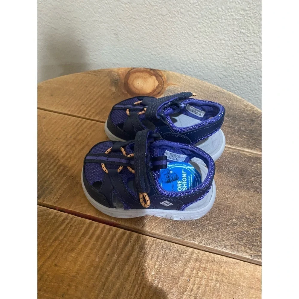 Columbia Techsun Wave Kids sandals size 5